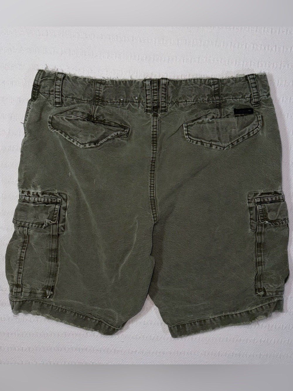 Lucky Brand Mens Y2K Distressed Utility Cargo Shorts Size 30 Green Baggy - Picture 2 of 11